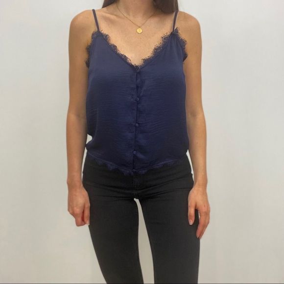 NWT Navy Lace Sleeveless Satin Cami - Picture 4 of 5